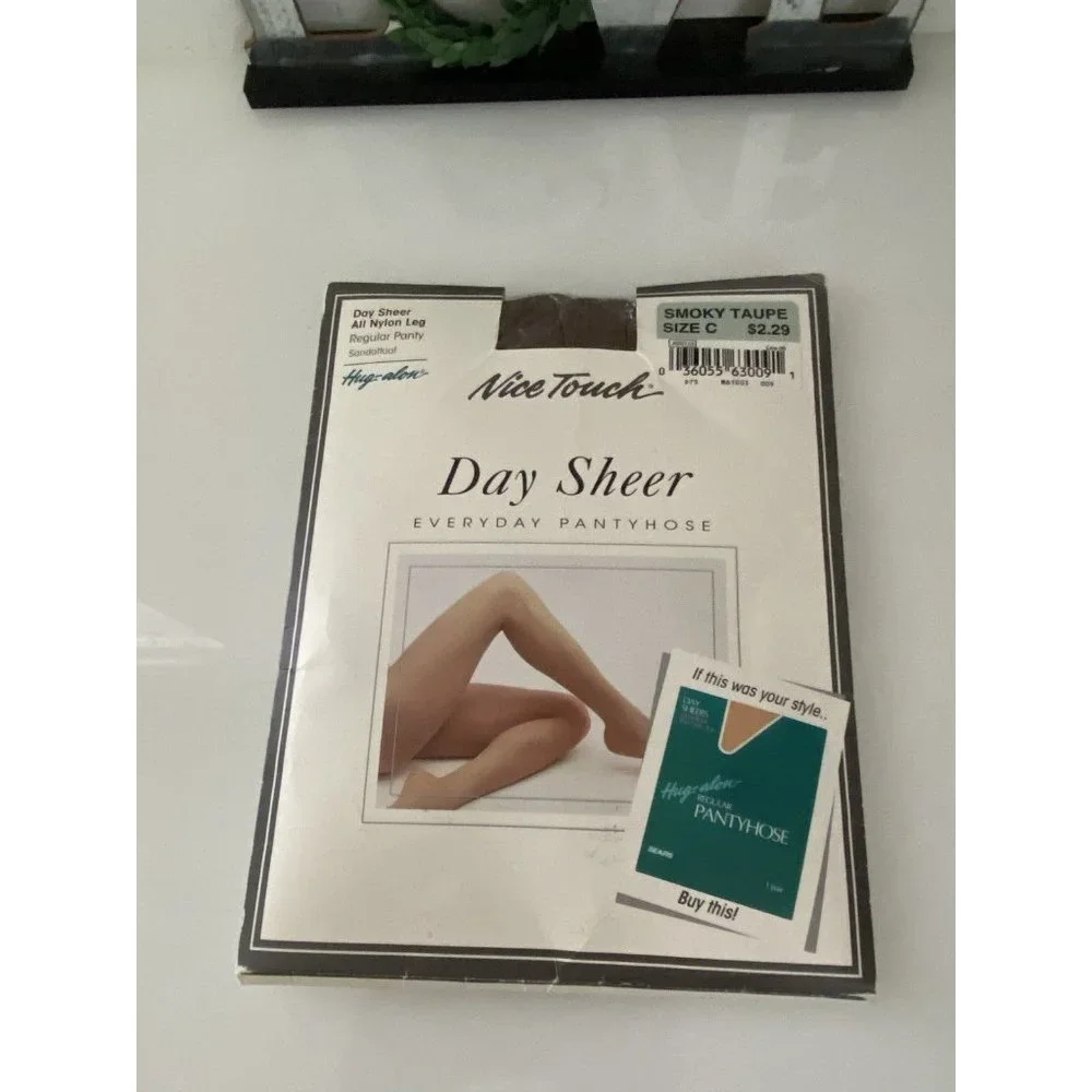 Nice Touch Day Sheer Pantyhose Non Control Size C Smokey Taupe Day Sheer Toe NIB